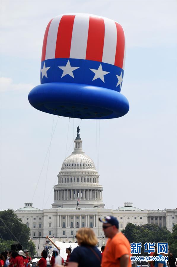 （国际）（4）华盛顿举行独立日游行