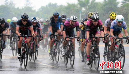 環鄱陽湖國際自行車賽新余站：美國選手奪冠
