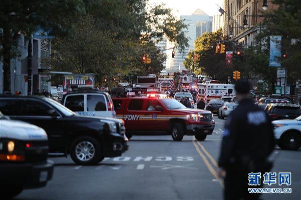 （国际）（9）纽约曼哈顿发生卡车撞人恐怖袭击事件8人死亡 