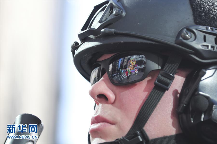 （国际）（3）纽约感恩节大游行加强安保