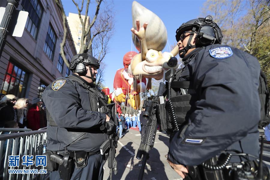 （国际）（5）纽约感恩节大游行加强安保