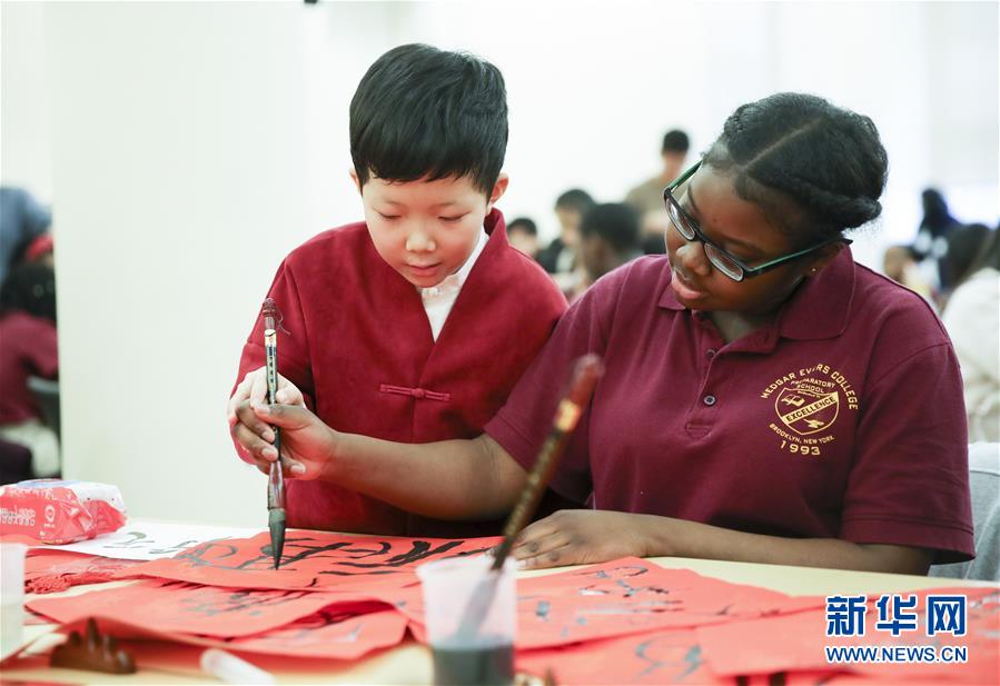 （國際）（2）中美學生在紐約交流中國傳統文化