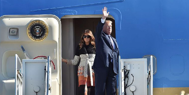 美国总统特朗普乘专机抵达日本 开启亚洲之旅