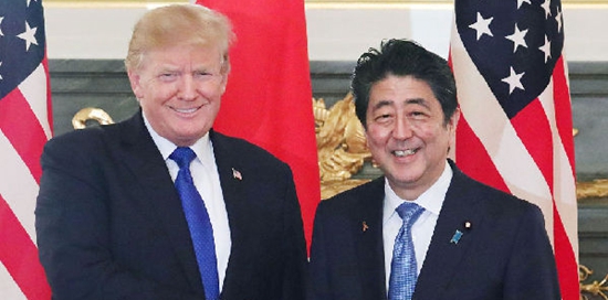 日本：安倍与特朗普举行正式会晤