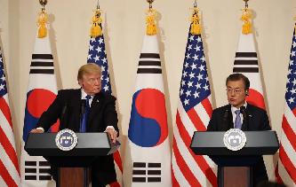 韓美首腦重申和平解決朝核問題原則