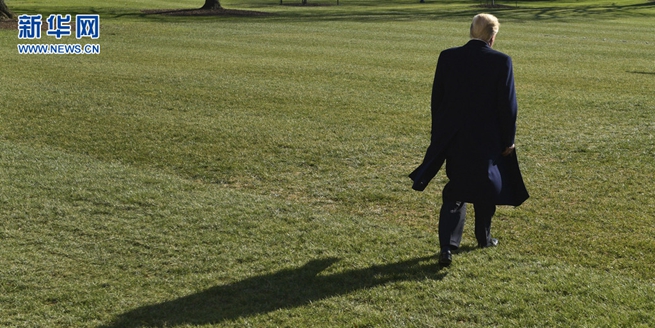 美国总统特朗普离开白宫 独自前往戴维营过周末